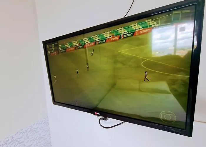 Kitnet 205 No Centro Com Ar Condiciona E Tv Smart